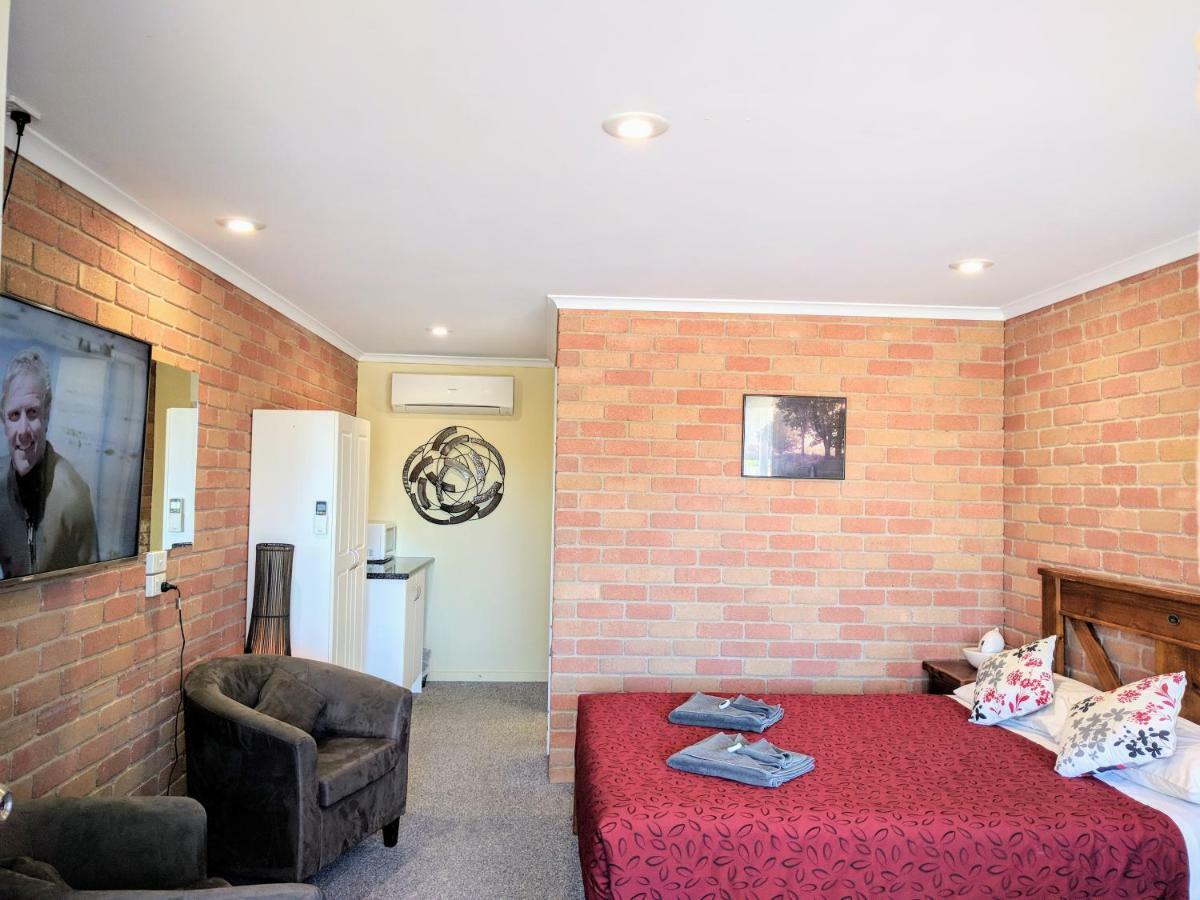 Travellers Inn Kaniva Extérieur photo