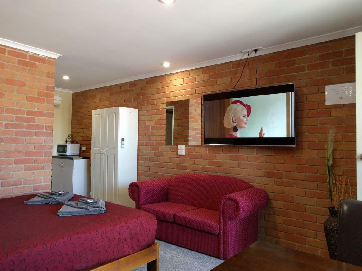 Travellers Inn Kaniva Extérieur photo