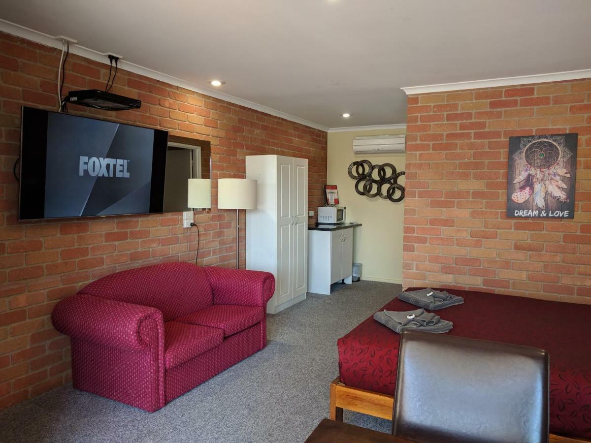 Travellers Inn Kaniva Extérieur photo