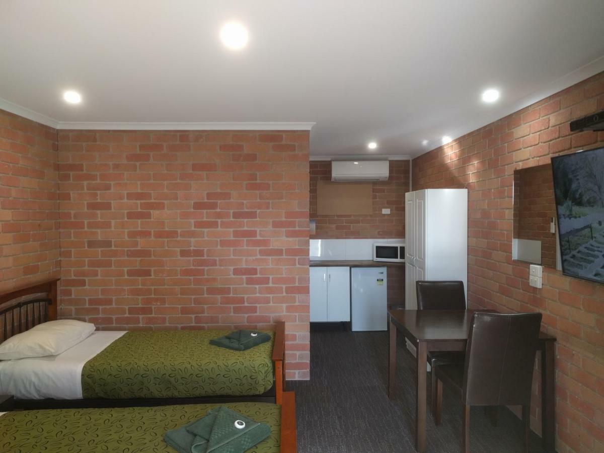 Travellers Inn Kaniva Extérieur photo