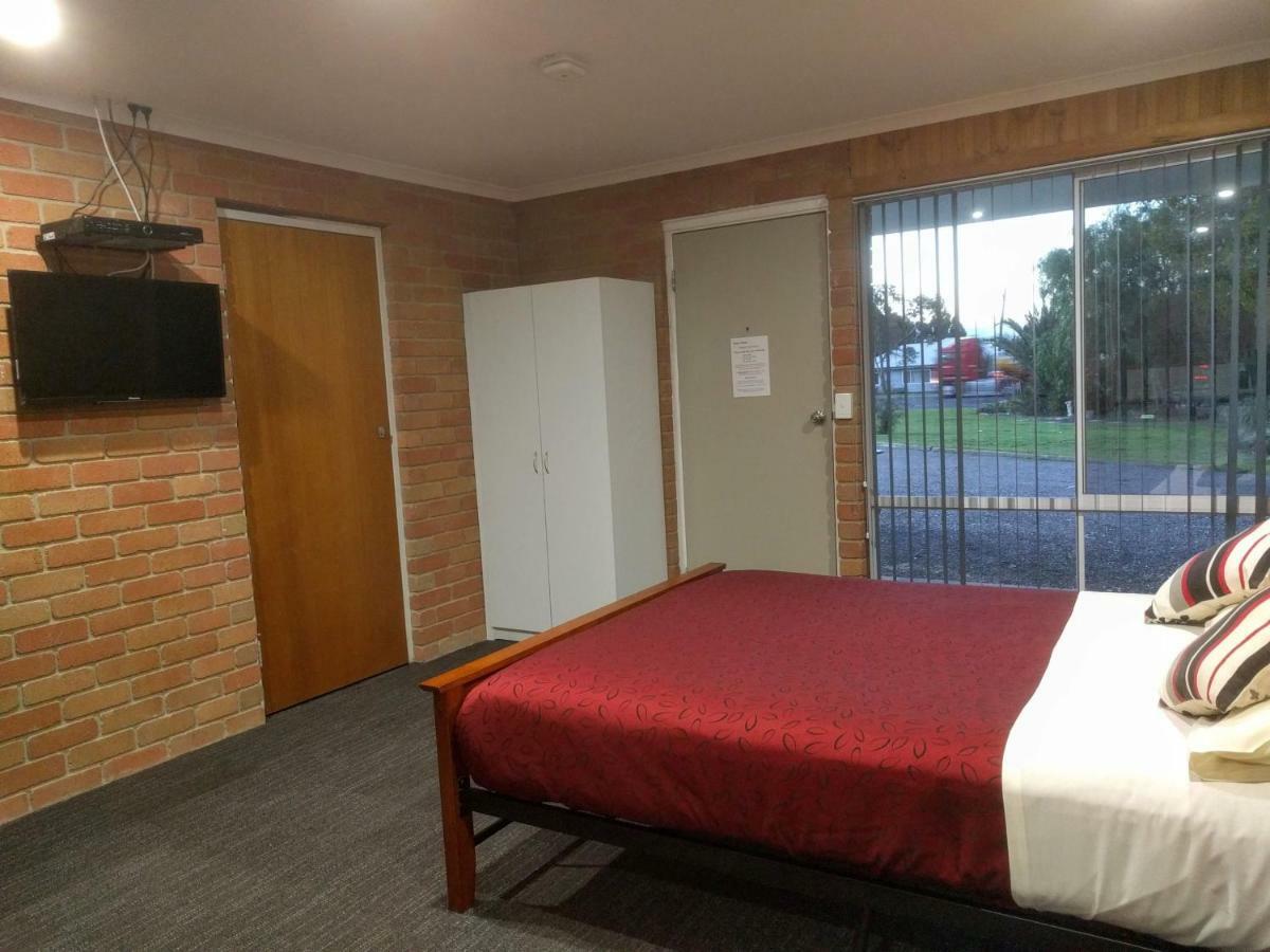 Travellers Inn Kaniva Extérieur photo
