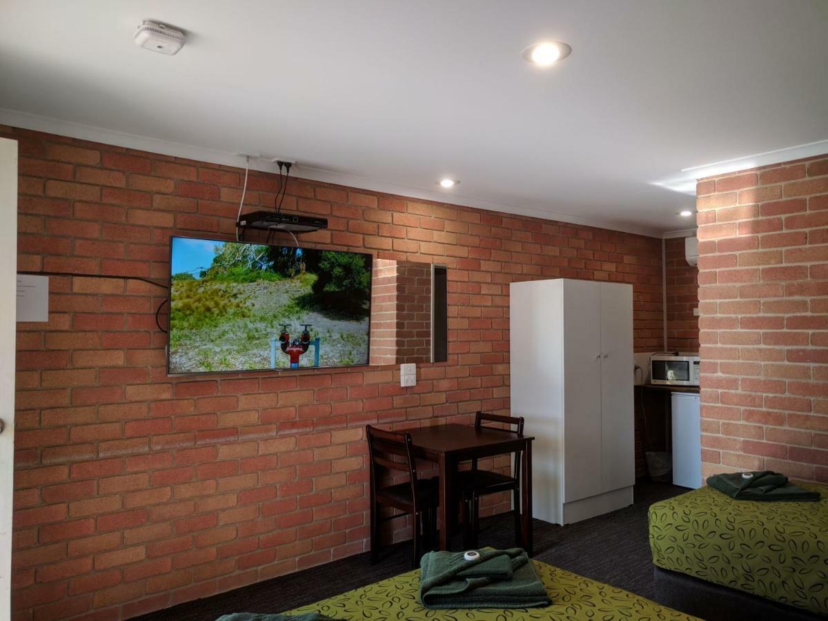 Travellers Inn Kaniva Extérieur photo