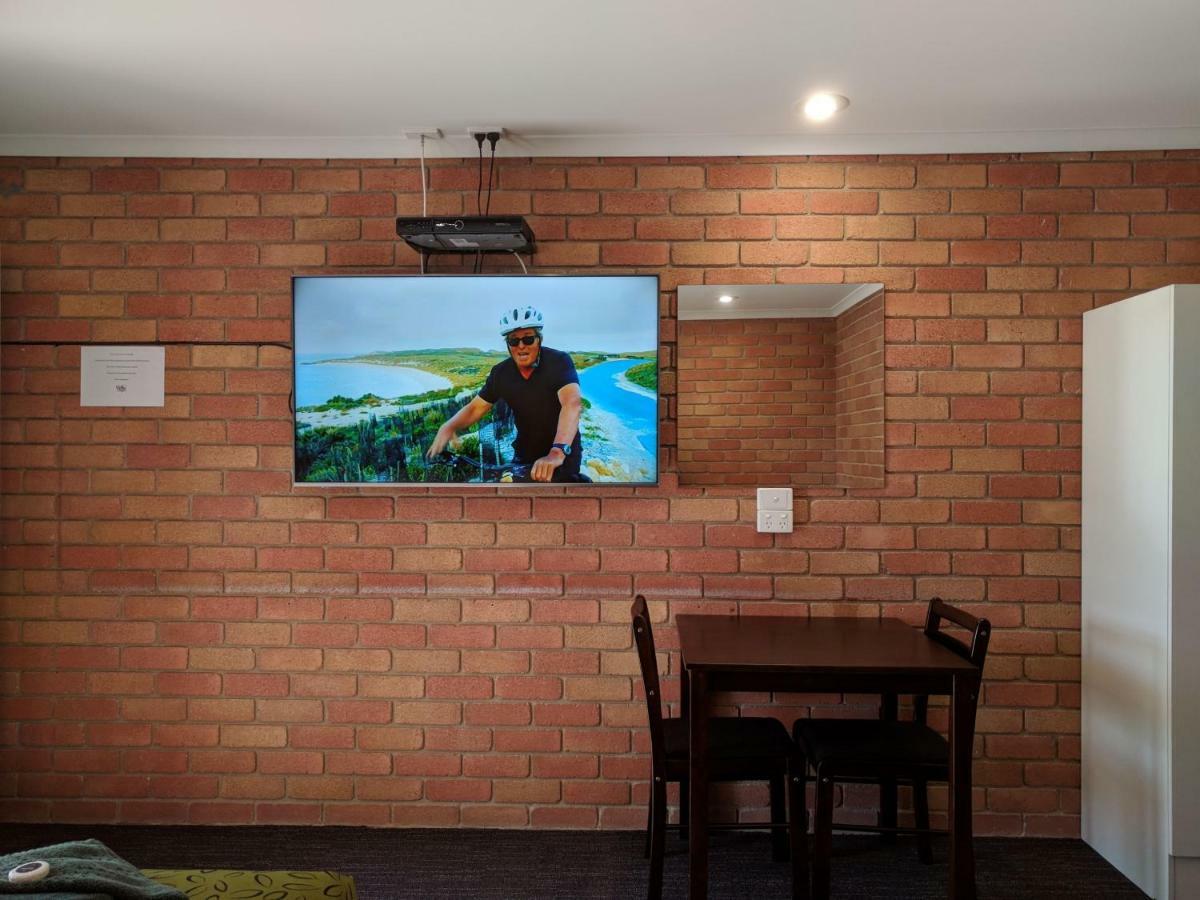 Travellers Inn Kaniva Extérieur photo